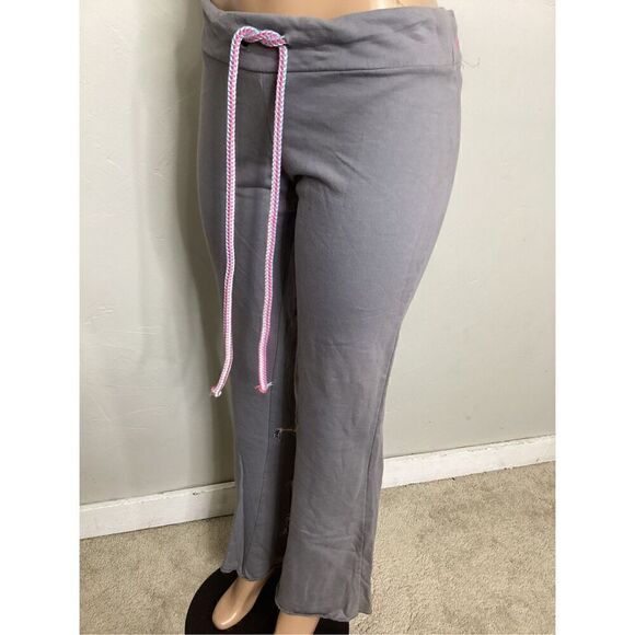 New. Lauren Moshi girl walking a dog sweatpants. Large. Retails $178 - Picture 4 of 9